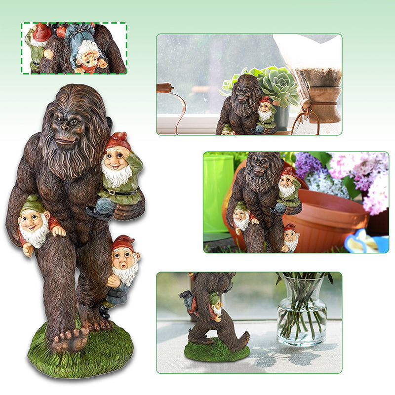 Sasquatch mit Gartenzwerg